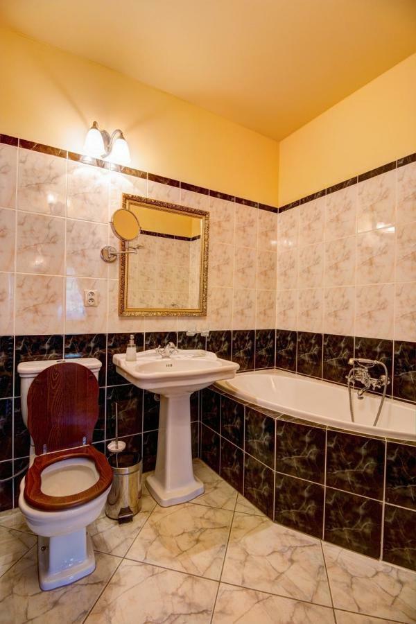 Penzión Cosmopolitan I. Banská Štiavnica Esterno foto